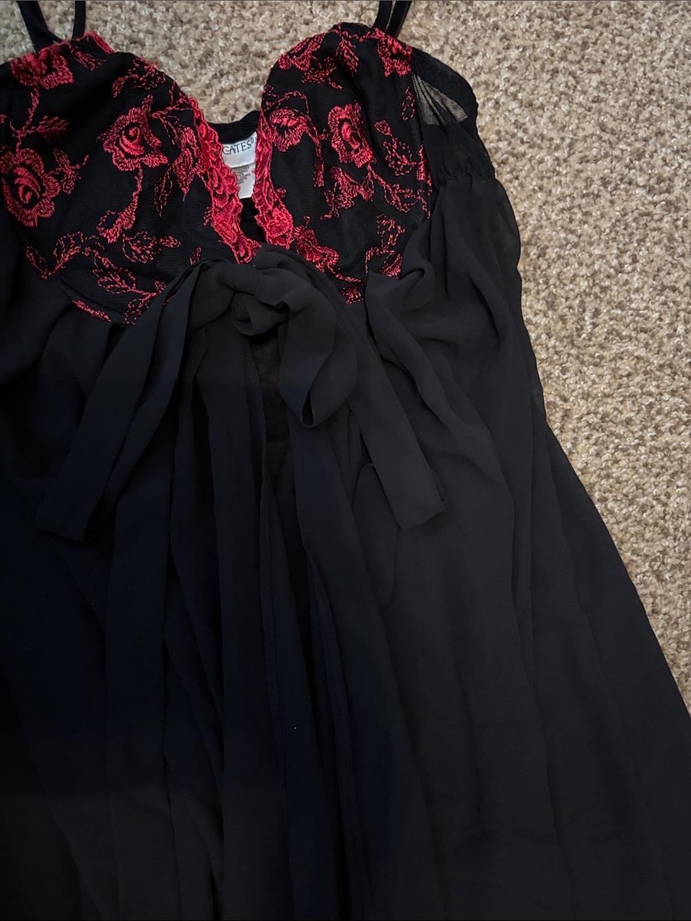 Delicates Black Open Nightgown with Red Lace Accents Medium